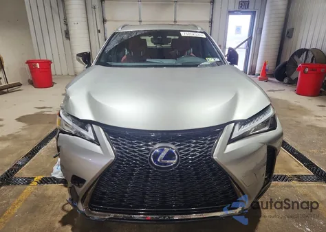 2022 Lexus Ux 250H Base из США, поврежденный, VIN JTHR9JBH5N2061408